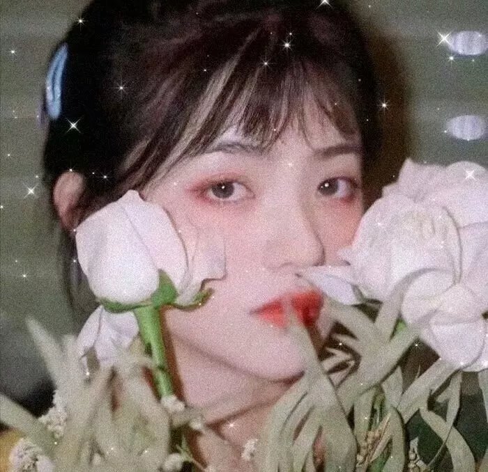 属于她们的片刻